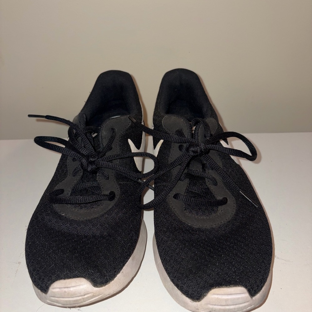 Nike Black and White Women's Sneakers